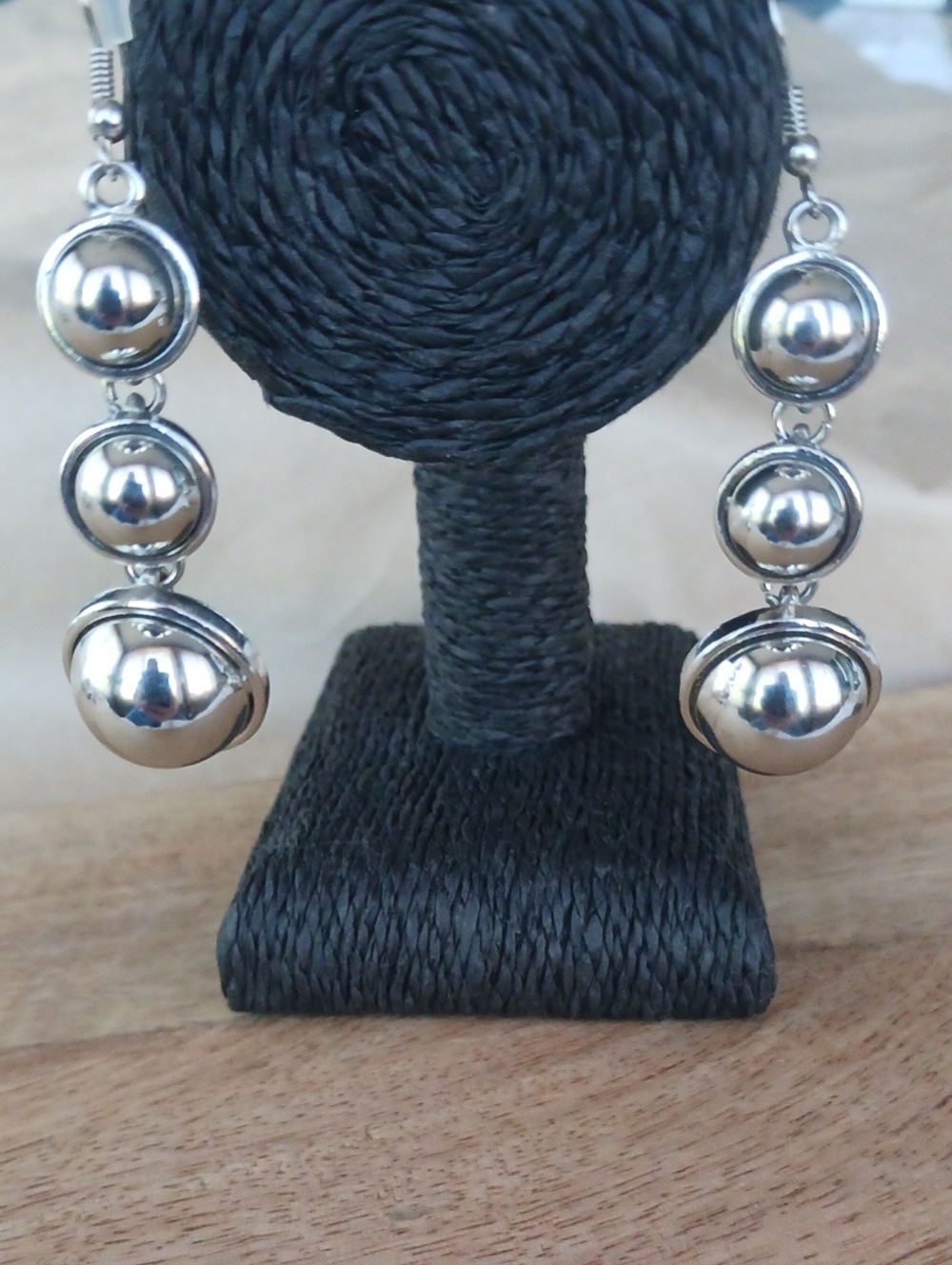 Vtg 3 Tier Silver Domed Dangle Earrings In Very Good Condition